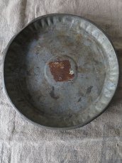 画像2: ブリキ製繭皿(C) (2)