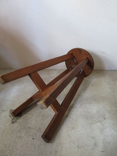 画像1: 背の高い丸椅子