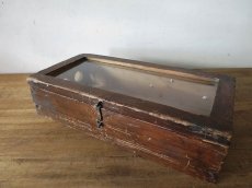 画像11: 木枠ガラス入り蓋つき木箱 (11)