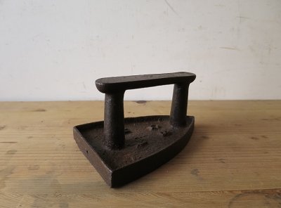 画像1: イギリス鉄製アイロン