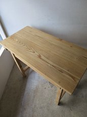 画像5: 小振りなカフェテーブル (5)