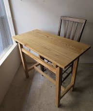 画像1: 小振りなカフェテーブル (1)