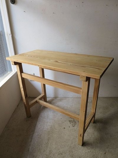 画像2: 小振りなカフェテーブル