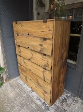 画像2: 木味の良いパタパタ扉の6段収納棚 (2)