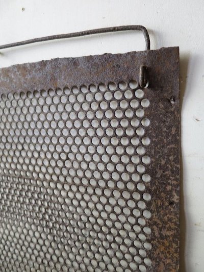 画像1: 鉄のパンチング板
