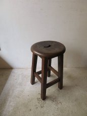 画像2: 楢材丸椅子 (2)