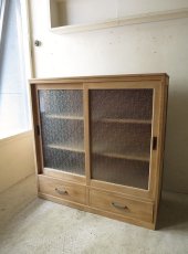 画像1: 古い木肌の良いダイヤガラス戸の食器棚 (1)