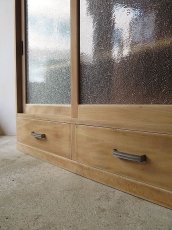 画像6: 古い木肌の良いダイヤガラス戸の食器棚 (6)
