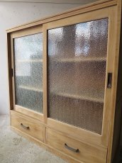 画像5: 古い木肌の良いダイヤガラス戸の食器棚 (5)