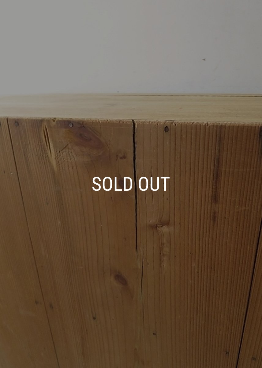 画像16: 観音扉の引き出し付き収納棚 (16)