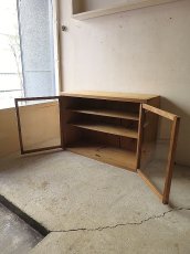 画像8: 観音扉の収納棚 (8)