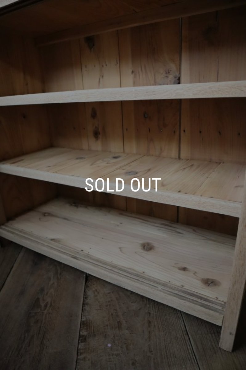 画像13: 木肌の良い食器棚 (13)