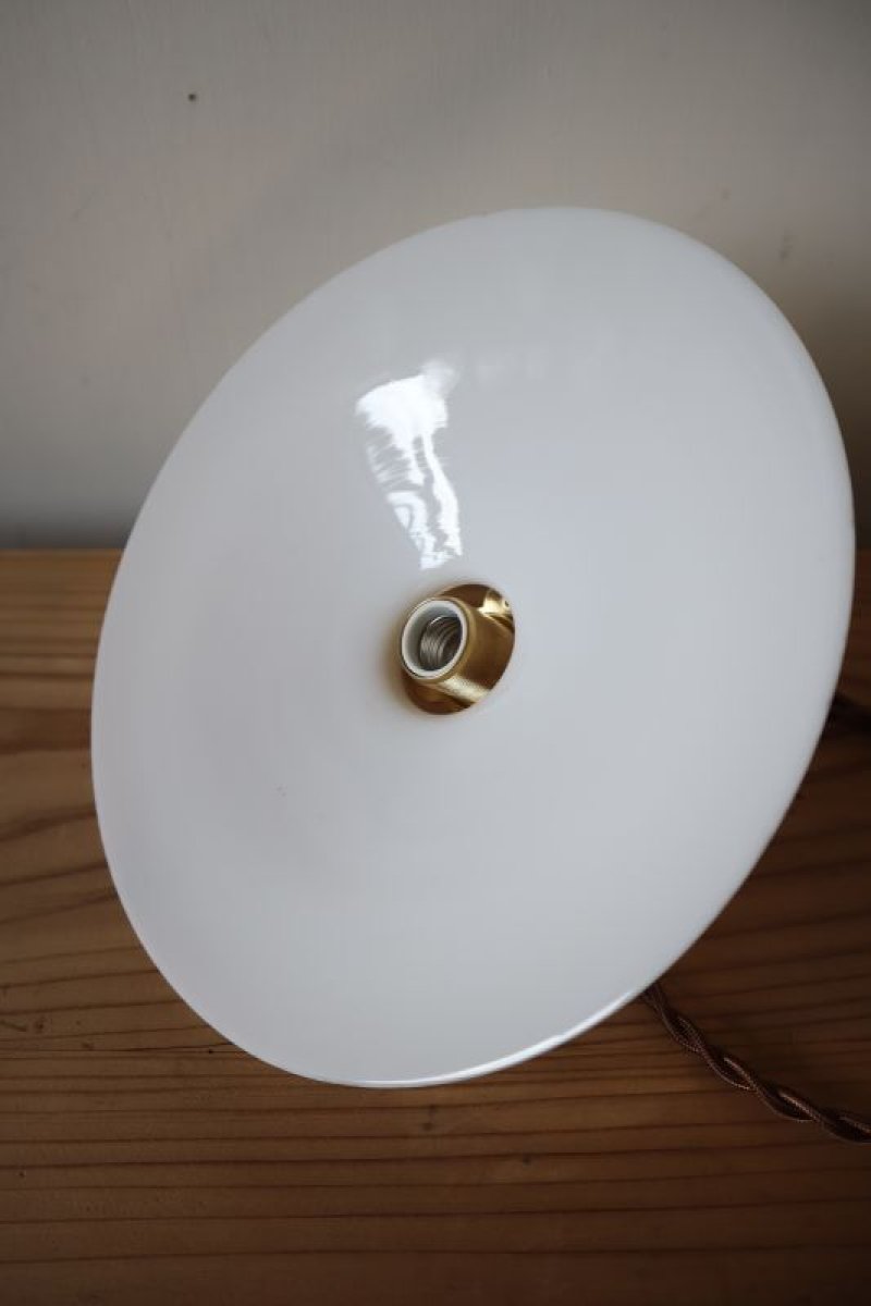 画像2: 乳白ガラスのペンダントライト