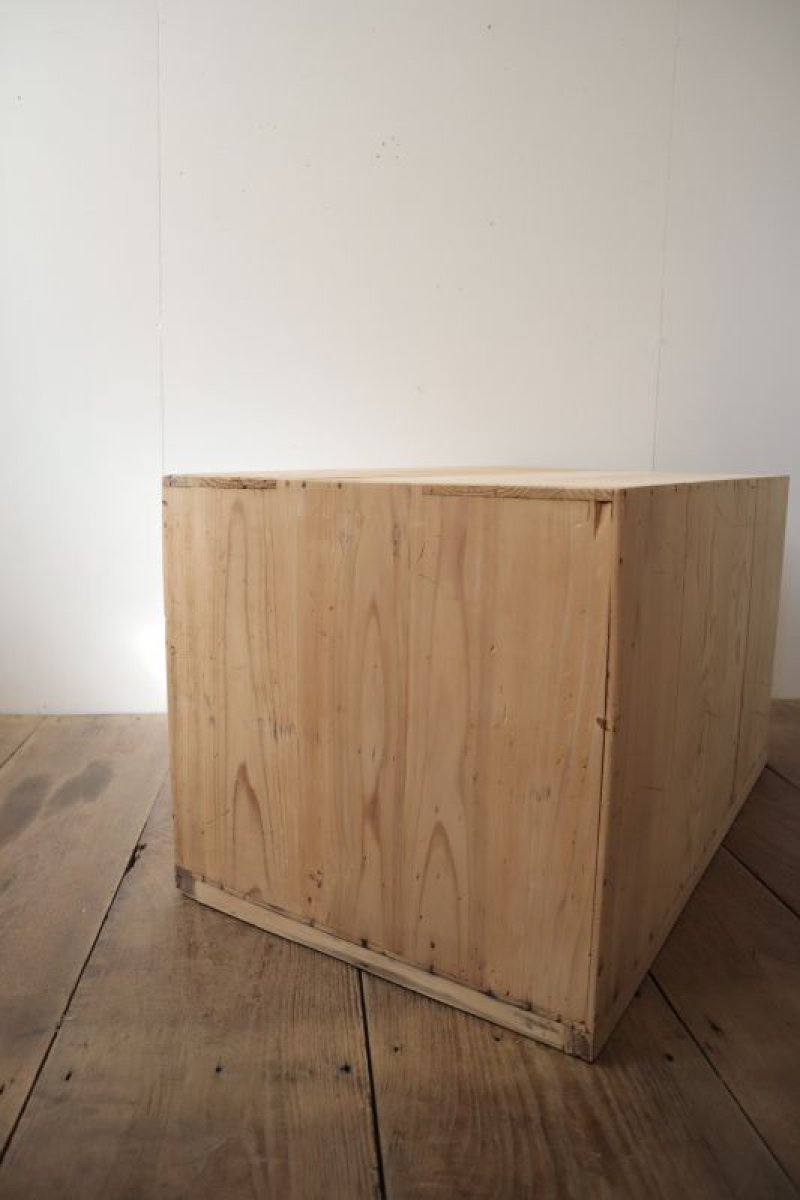 画像3: 引き出し4杯のチェスト