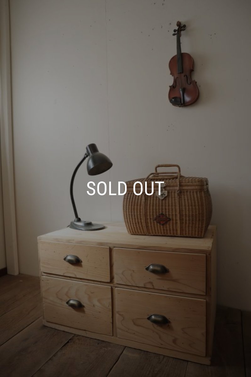 画像2: 引き出し4杯のチェスト (2)