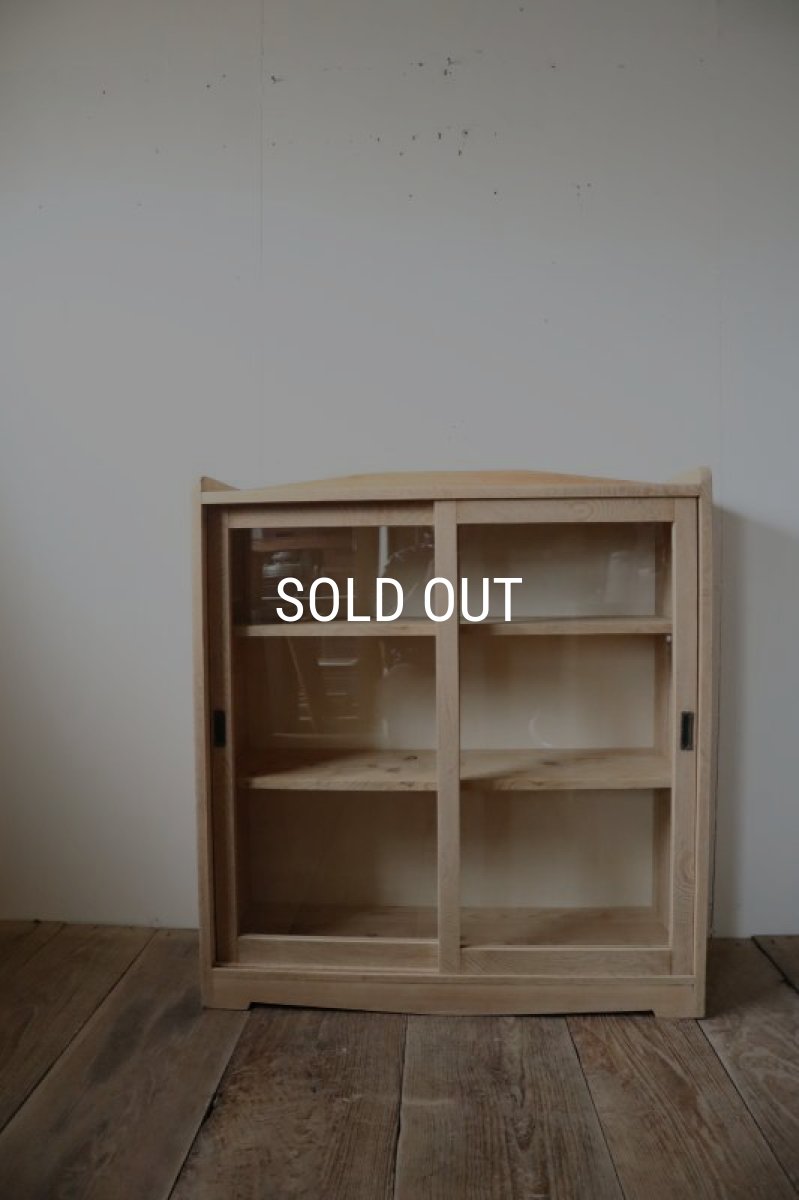 画像3: シンプルな収納戸棚 (3)