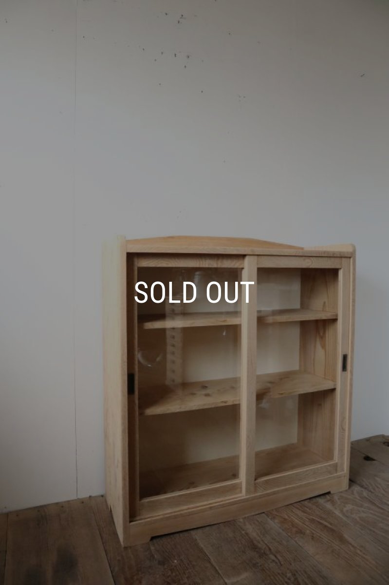 画像5: シンプルな収納戸棚 (5)