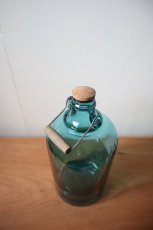 画像7: 持ち手付きのガラスボトル (7)