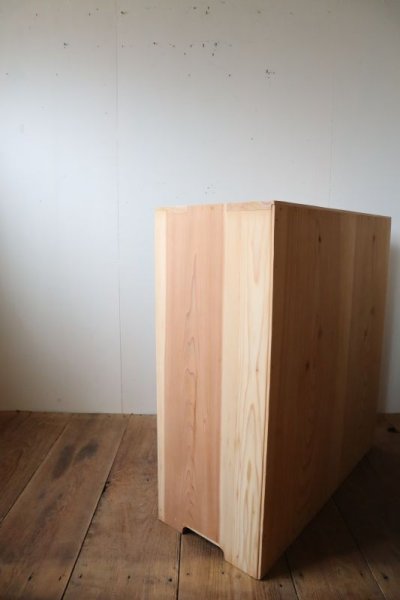 画像3: 木肌の引き出し付き食器棚