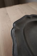 画像5: ピューター花リムオーバル皿 (5)