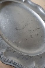 画像9: ピューター花リムオーバル皿 (9)