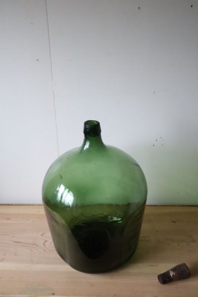 画像1: 濃いグリーン色のデミジョンボトル