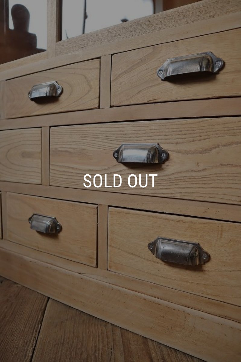 画像12: 引き出し8杯付き収納棚 (12)