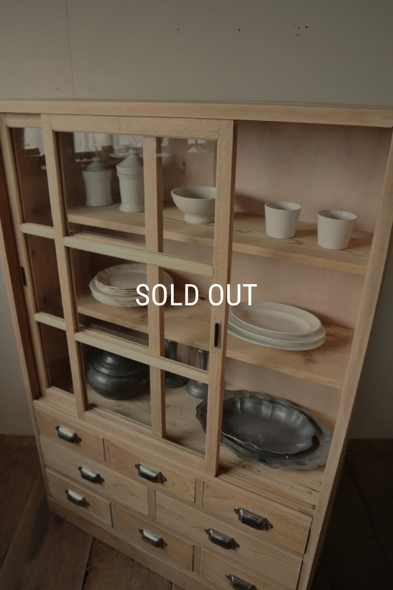 画像17: 引き出し8杯付き収納棚 (17)