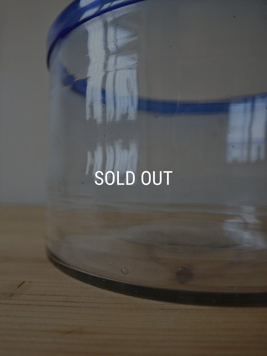 画像12: 縁の青い水槽 (12)