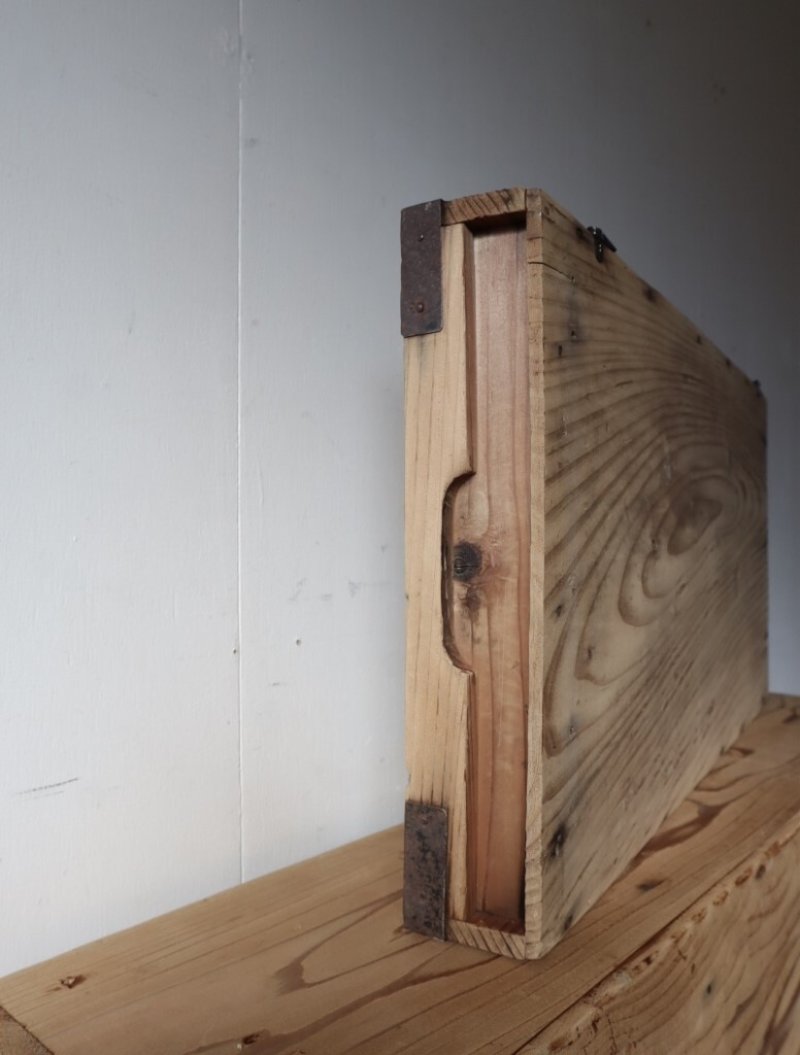 画像2: 時計付き壁掛け飾り棚(B)