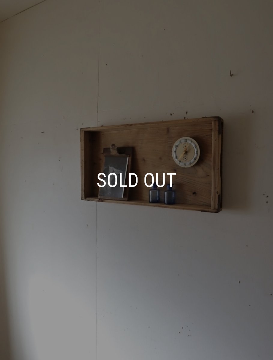 画像2: 時計付き壁掛け飾り棚(B) (2)