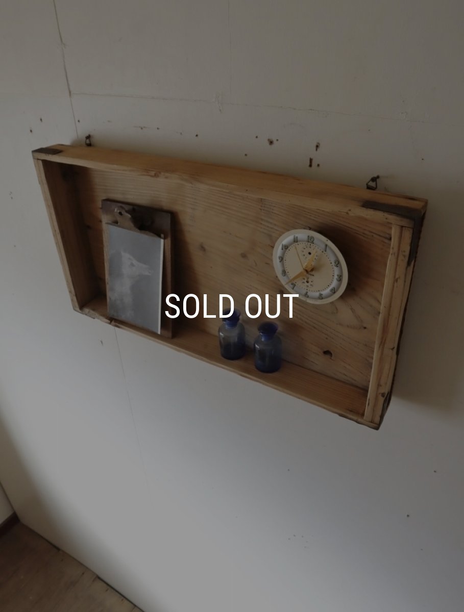 画像6: 時計付き壁掛け飾り棚(B) (6)