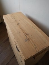 画像11: 引き出し付きパタパタ扉の収納棚 (11)