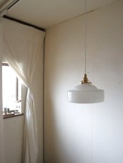 画像12: 乳白ガラスのペンダントライト(角) (12)