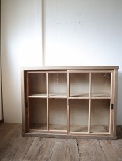 画像5: 十字戸の収納棚 (5)