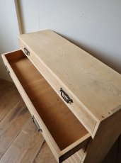 画像14: 引き出し8杯のチェスト (14)