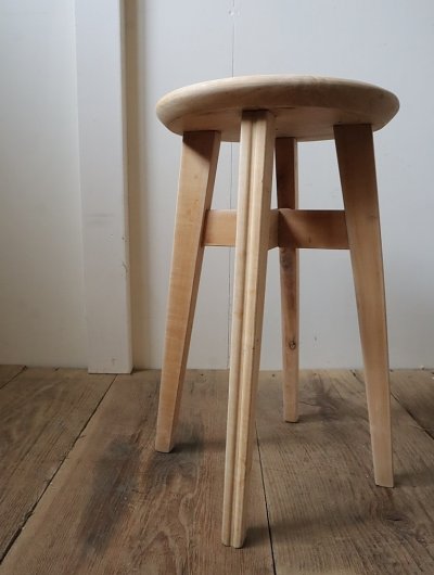 画像1: 木肌のスツール
