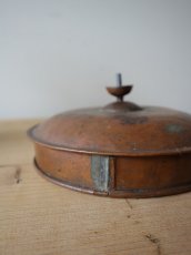 画像24: 銅製蓋つきガラス容器 (24)