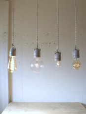 画像1: No.5　フランス磁器製ソケットのペンダントライト (1)