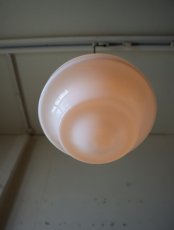 画像7: No.9　カタチの綺麗な乳白シェードの吊り下げライト (7)