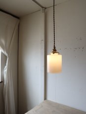 画像2: No.14　円筒型乳白ガラスのペンダントライト (2)