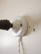 画像10: No.33　磁器とソケットのブラケットライト(レリーフ) (10)