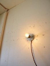 画像4: No.36　磁器とソケットのブラケットライト(穴、コード茶) (4)