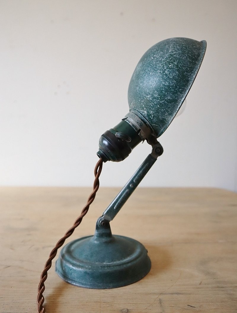 画像2: No.100 グリーン色の小型デスクライト