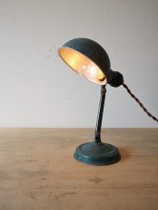 画像1: No.100　グリーン色の小型デスクライト (1)