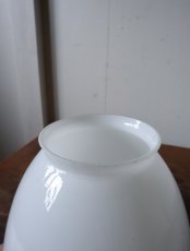 画像26: No.104　乳白ガラスのグローブ付きスタンドライト (26)