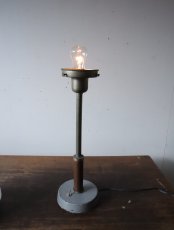 画像13: No.104　乳白ガラスのグローブ付きスタンドライト (13)