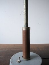 画像18: No.104　乳白ガラスのグローブ付きスタンドライト (18)