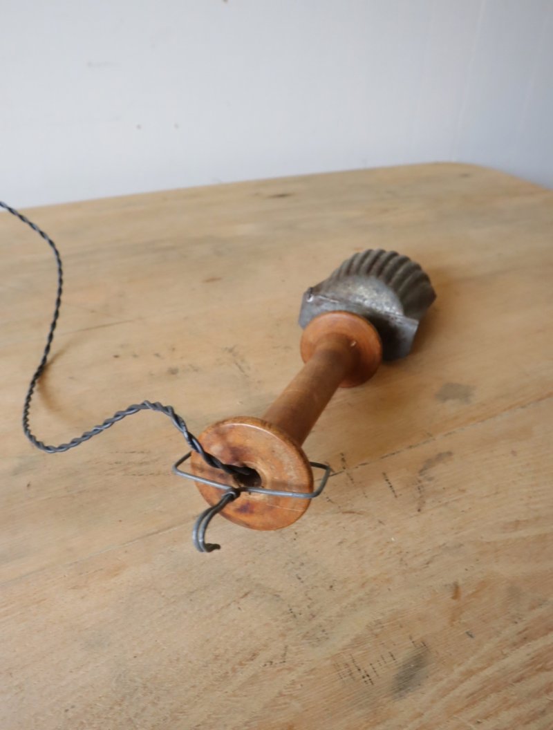 画像2: No.116　マドレーヌ型と糸巻きの2wayライト