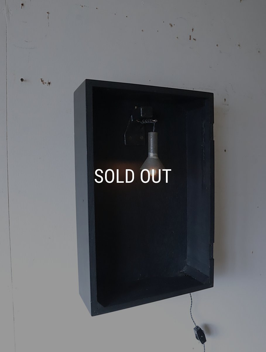 画像9: No.119　時計木箱の壁掛け飾り棚 (9)